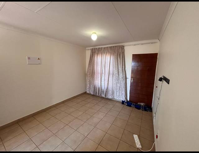 2 BEDROOM HOUSE FOR SALE IN SAVANNA CITY